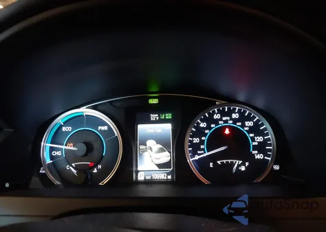 2015 Toyota Camry Hybrid из США, поврежденный, VIN 4T1BD1FK1FU143967